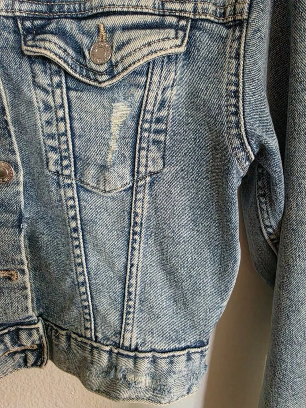H&M Girls Distressed Light Wash Denim Jacket Size 11-12Y